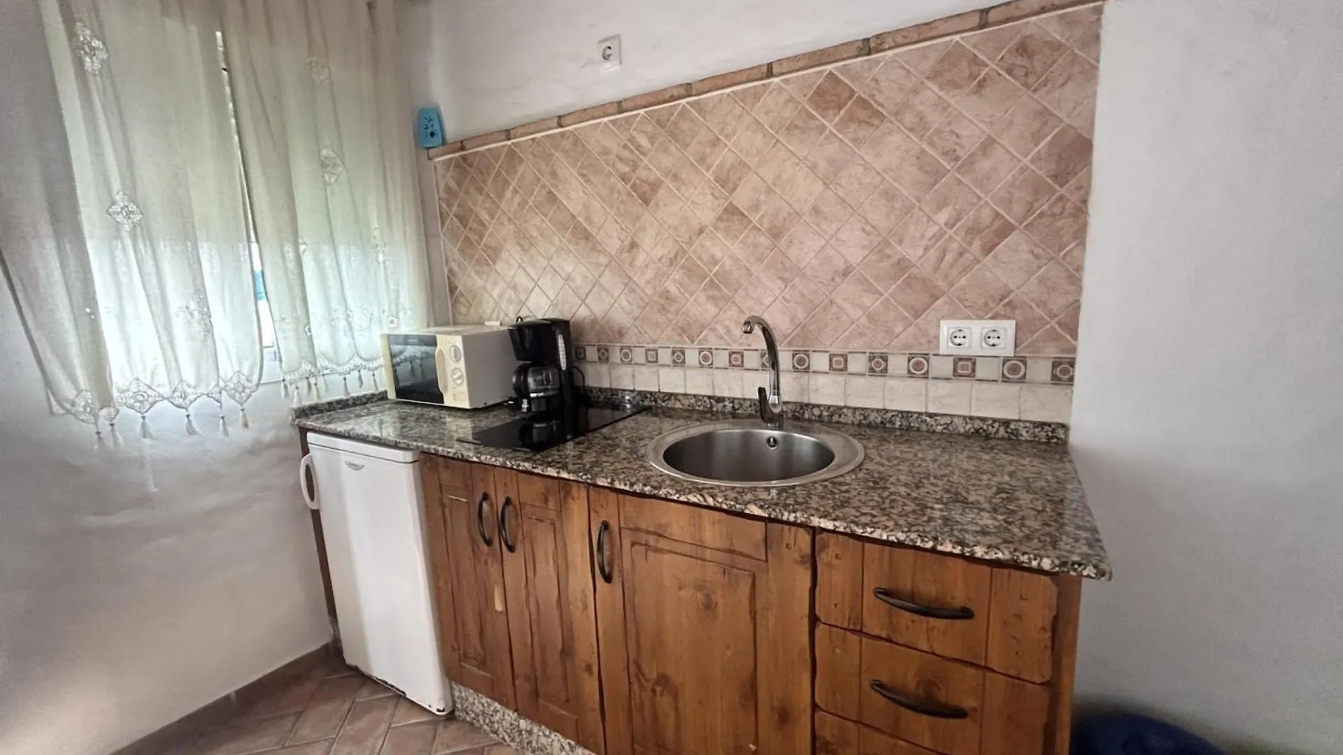 Apartamentos Cerca Del Mar Con Azotea Comunitaria Conil De La Frontera 0*,  Ισπανία